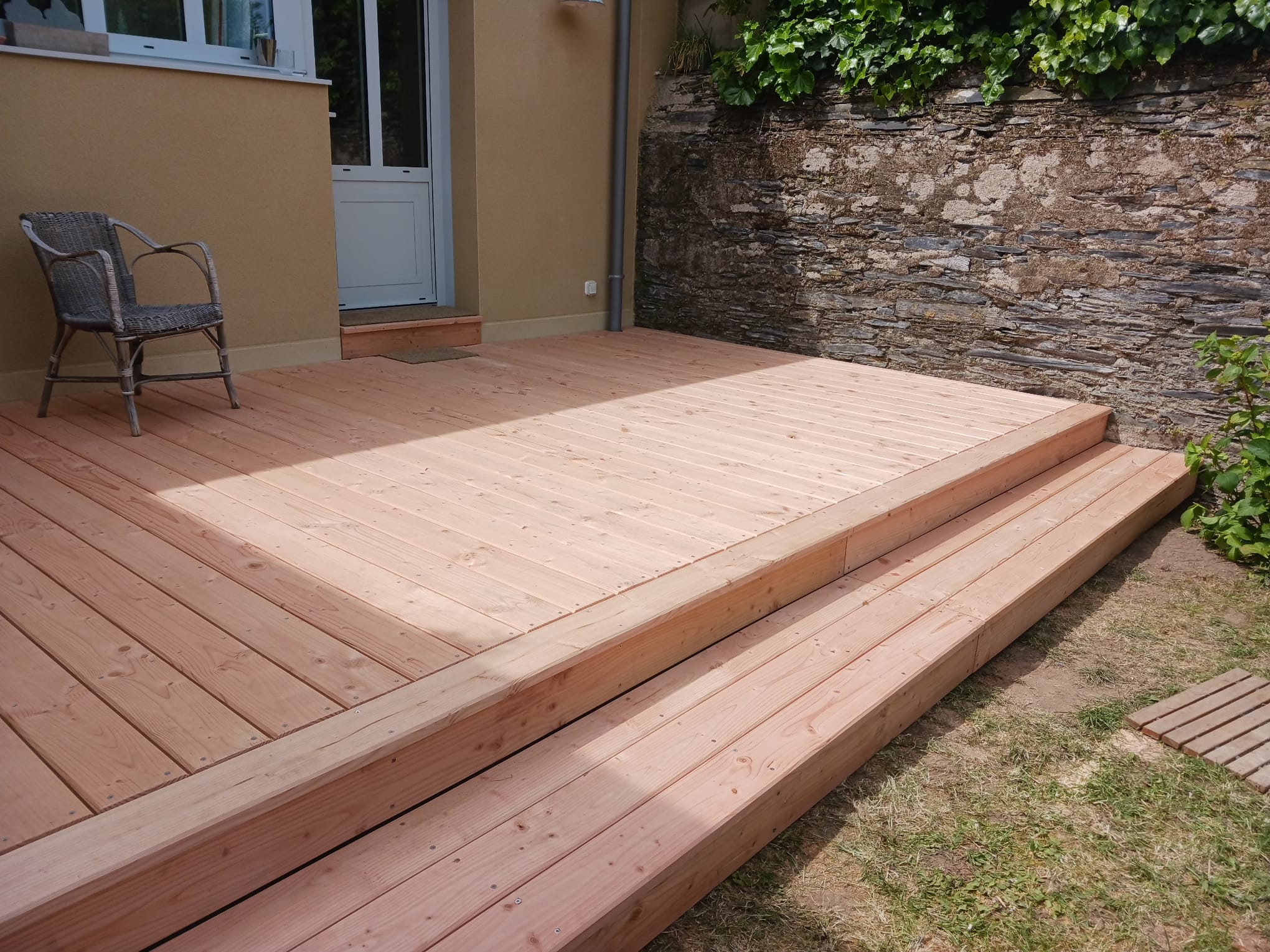 terrasse-douglas-jardin-angers.jpg
